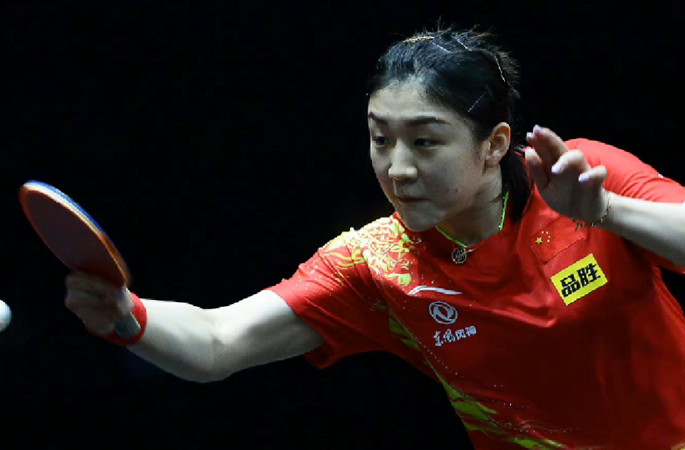 齐鲁朱雀队鏖战江南战狼队，跆拳道友谊赛惊险晋级，核心复出即建功。中场绞杀压制对手的简单介绍