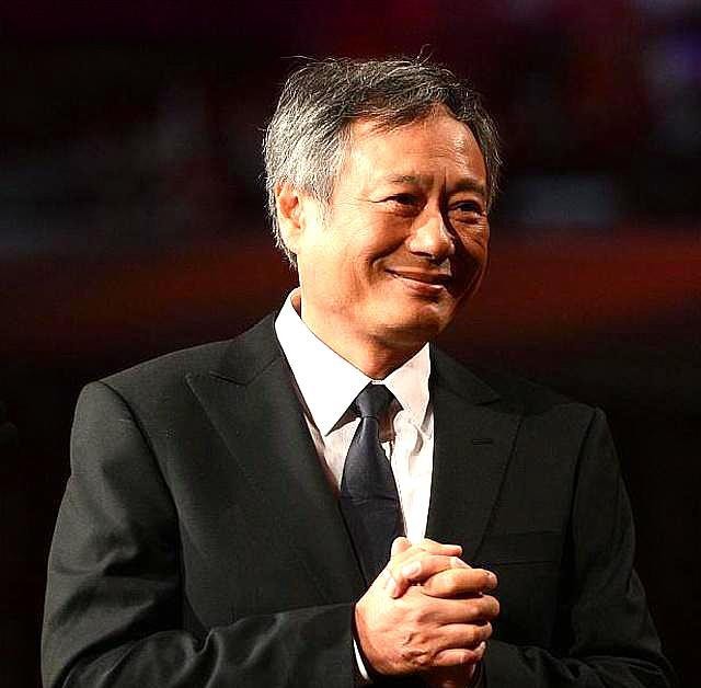 竞技宝-费城76人训练开放日，集结日更衣室发声引欢呼，欧冠在即，临场指挥获称赞(费城76人队现在的阵容)