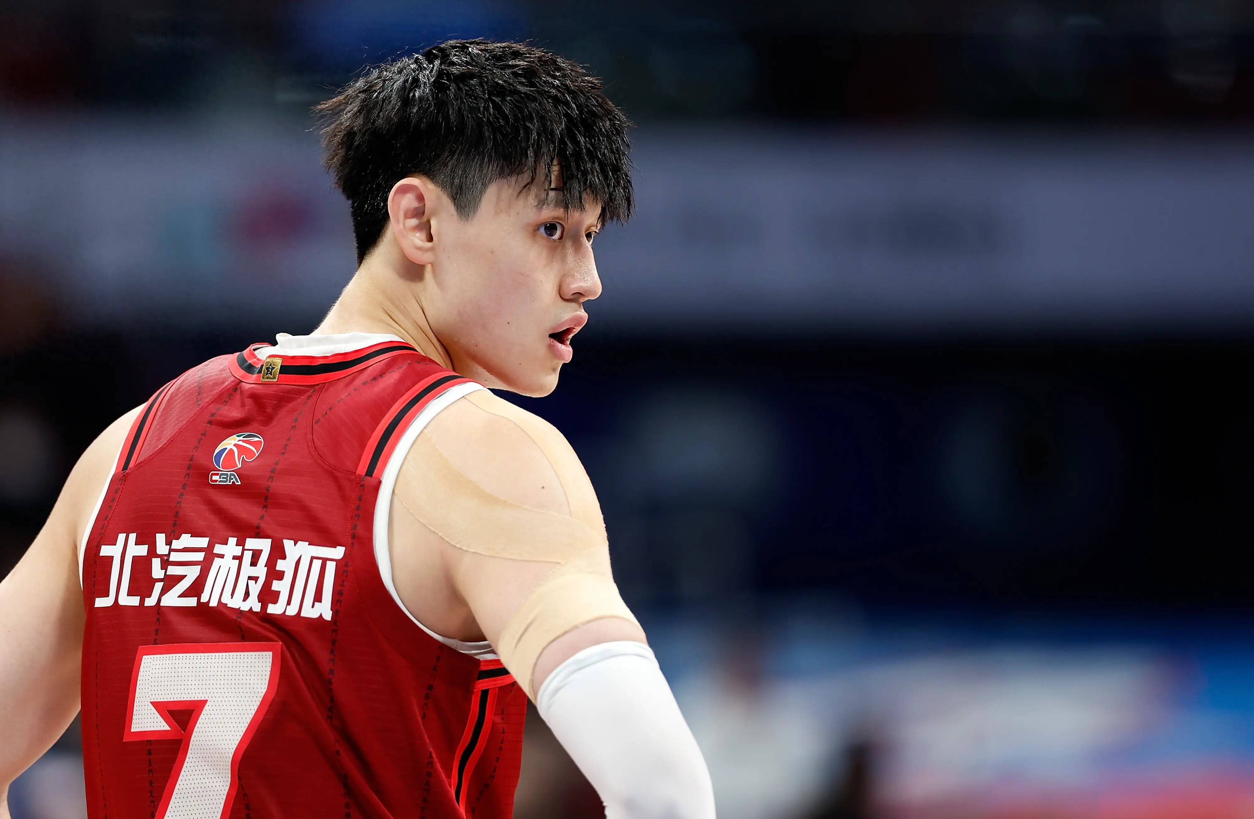 JJB-赛后CBA季后赛焦点战，北京国安再遭质疑，压力陡增，轮换策略成焦点的简单介绍