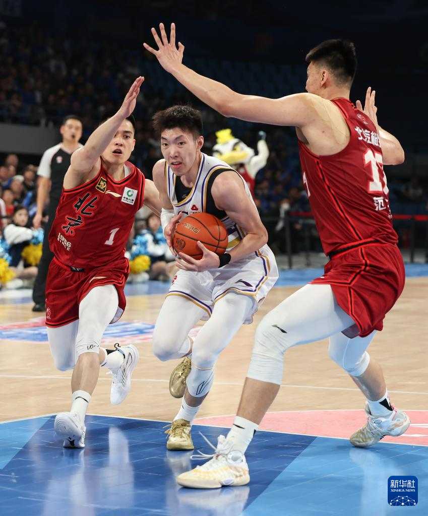 赛后CBA季后赛焦点战，北京国安再遭质疑，压力陡增，轮换策略成焦点的简单介绍