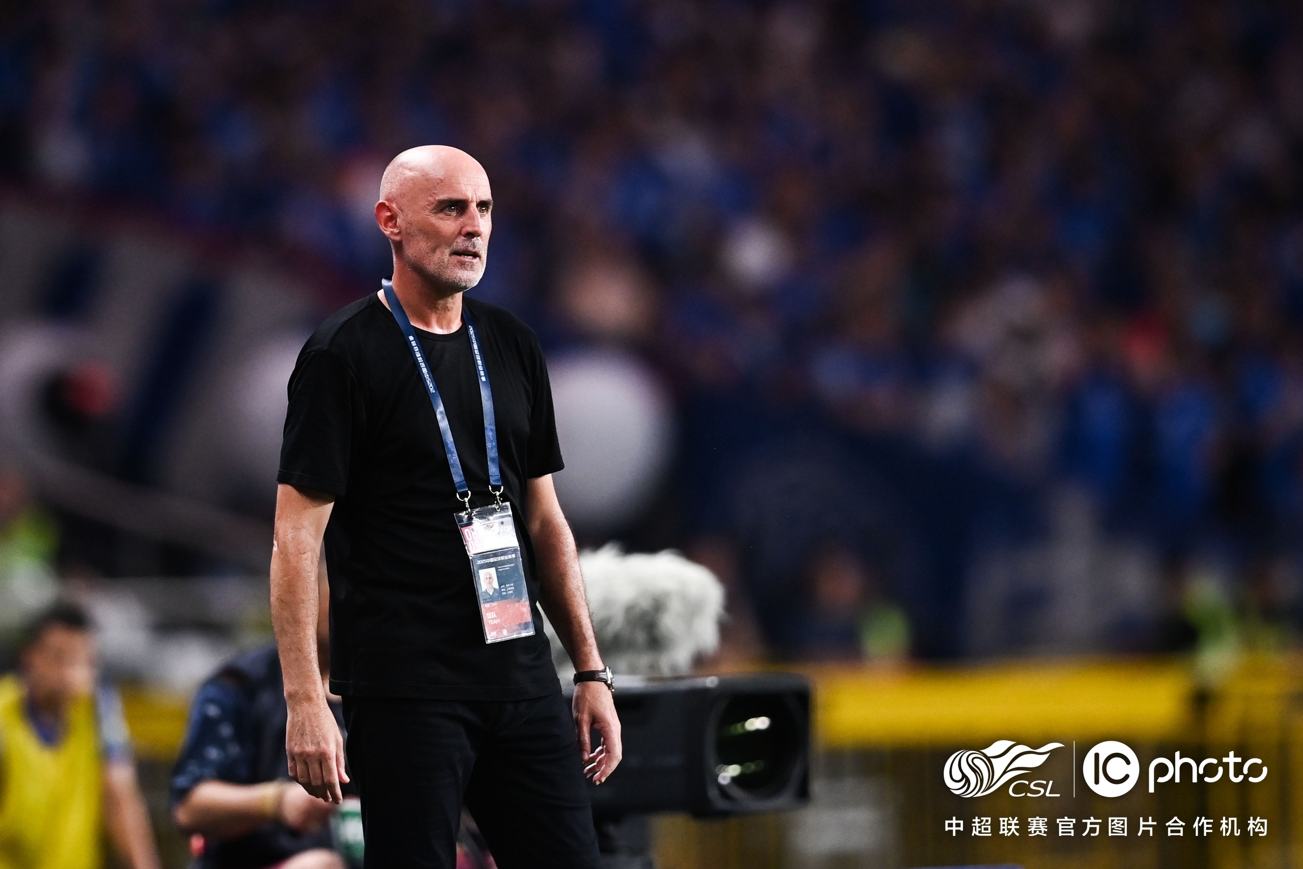  赛后上海海港调整名单以备全明星赛；临场应变环节打磨；底气十足；年轻球员得到机会