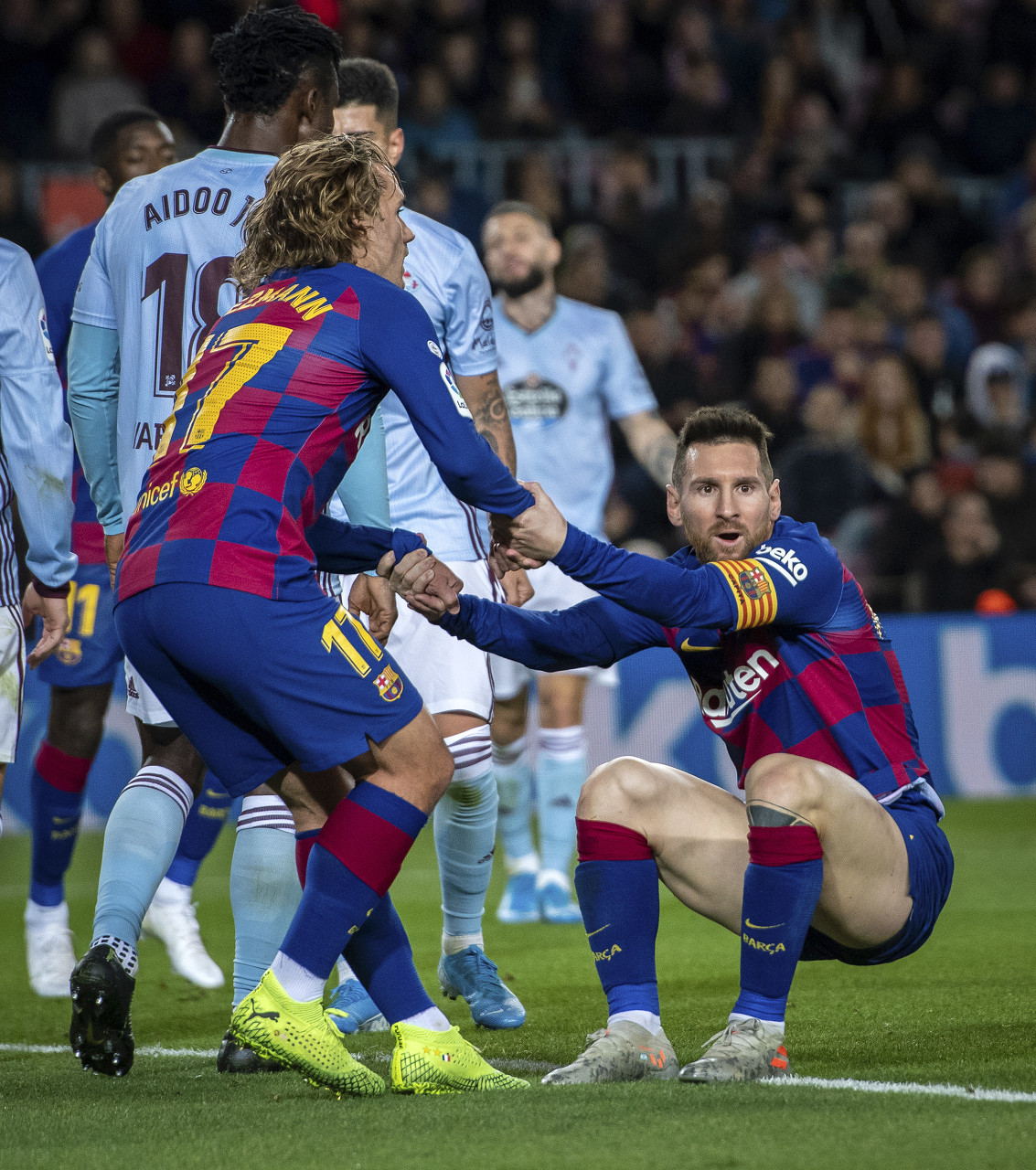 竞技宝电竞-Uzi在公牛比赛中精彩发挥，战术调整引发热议！的简单介绍