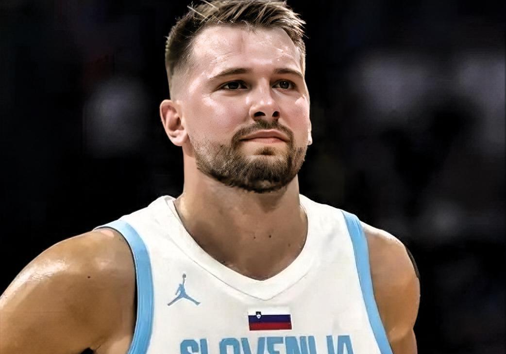 竞技宝-东契奇回归赛场,败北首场状态亮眼,TL观众沸腾!的简单介绍